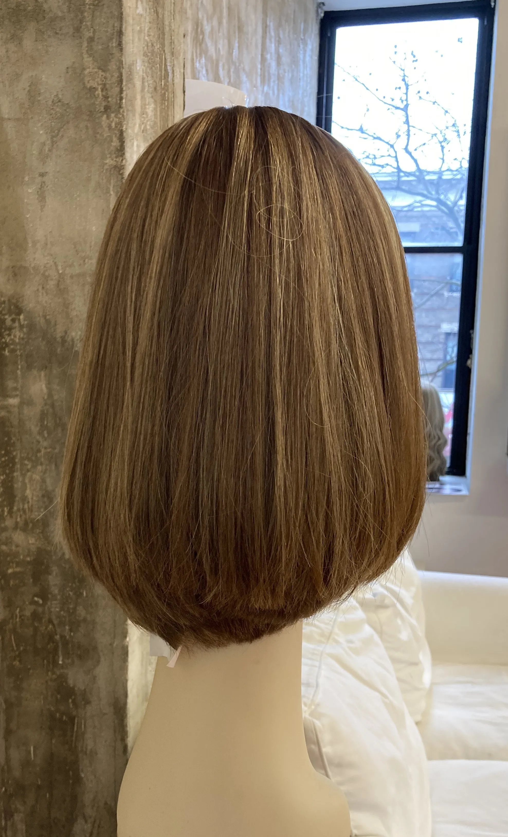 100% EUROPEAN HUMAN HAIR 15" ROOTED BLONDE WITH HIGHLIGHTS LONG BOB