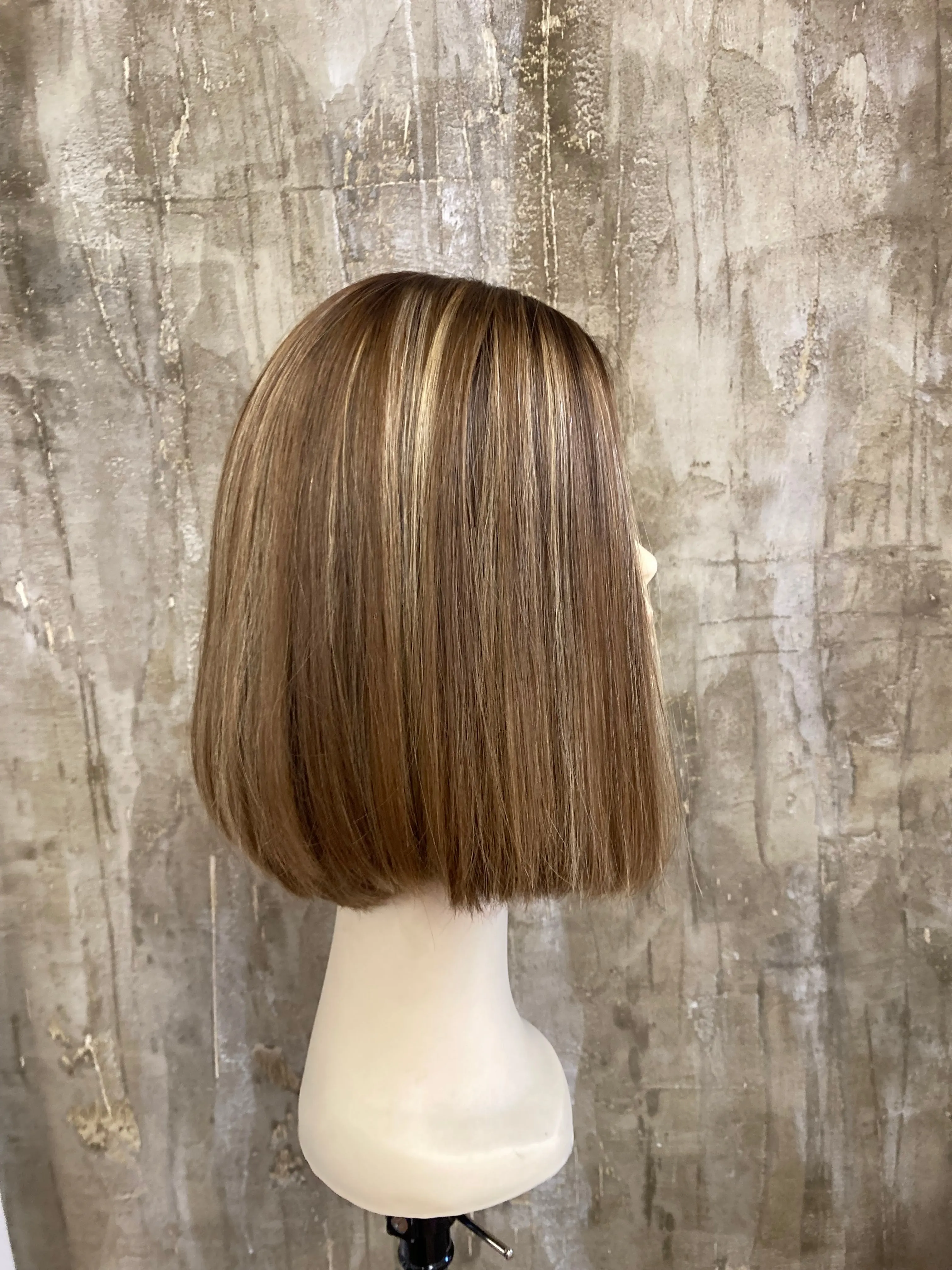 100% EUROPEAN HUMAN HAIR 15" ROOTED BLONDE WITH HIGHLIGHTS LONG BOB