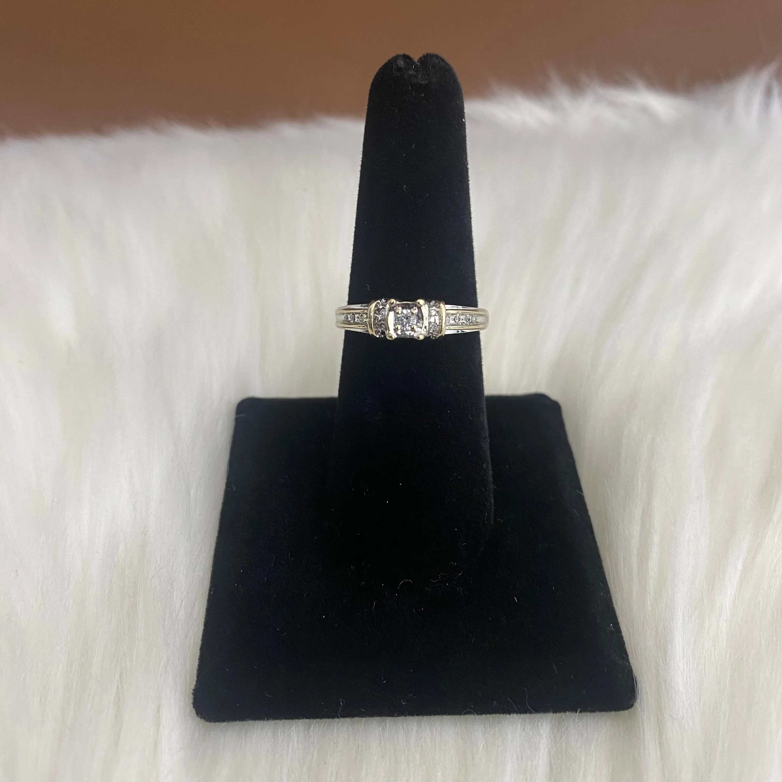 14K White Gold Diamond Luxury Engagement Ring Ct Dia  / 3.2gr / Size 7