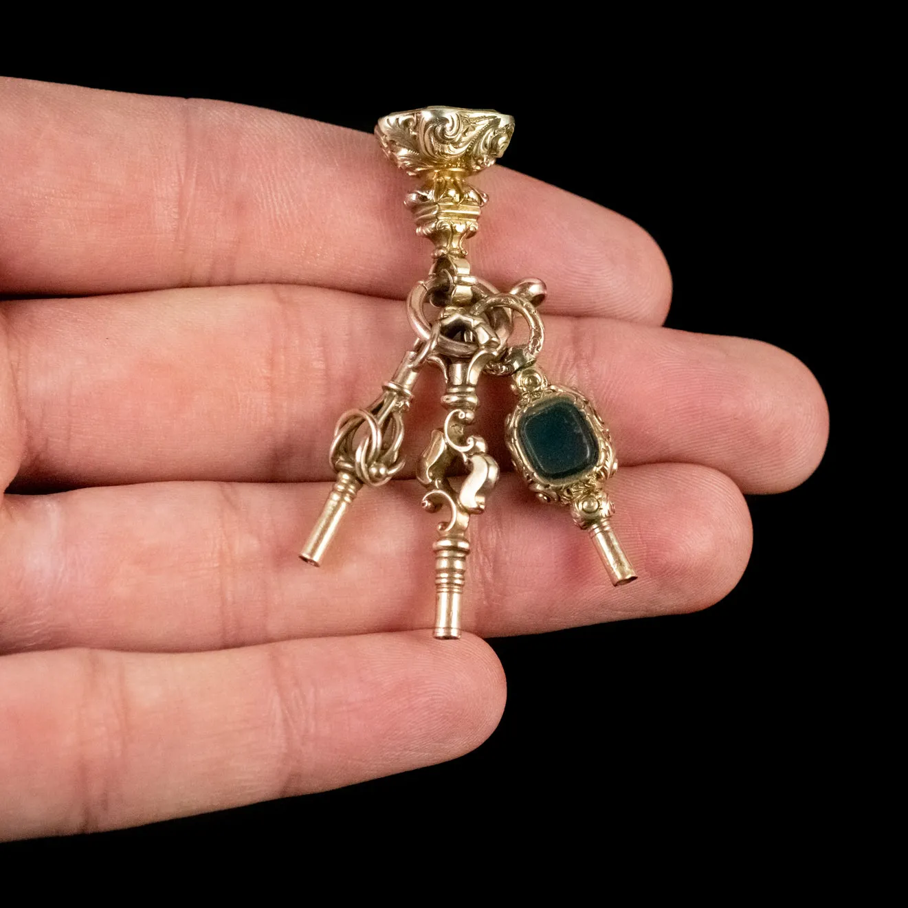 Antique Georgian 18Ct Gold Citrine Seal And Watch Keys Bee Symbol Circa 1800