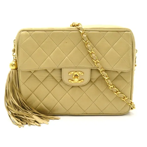 Chanel CC Matelasse Camera Bag  Leather Crossbody Bag in Excellent condition
