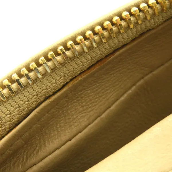 Chanel CC Matelasse Camera Bag  Leather Crossbody Bag in Excellent condition