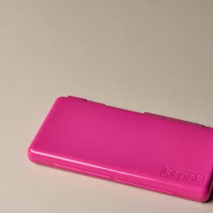 Kitpak The Magnetic Compact in Material Girl