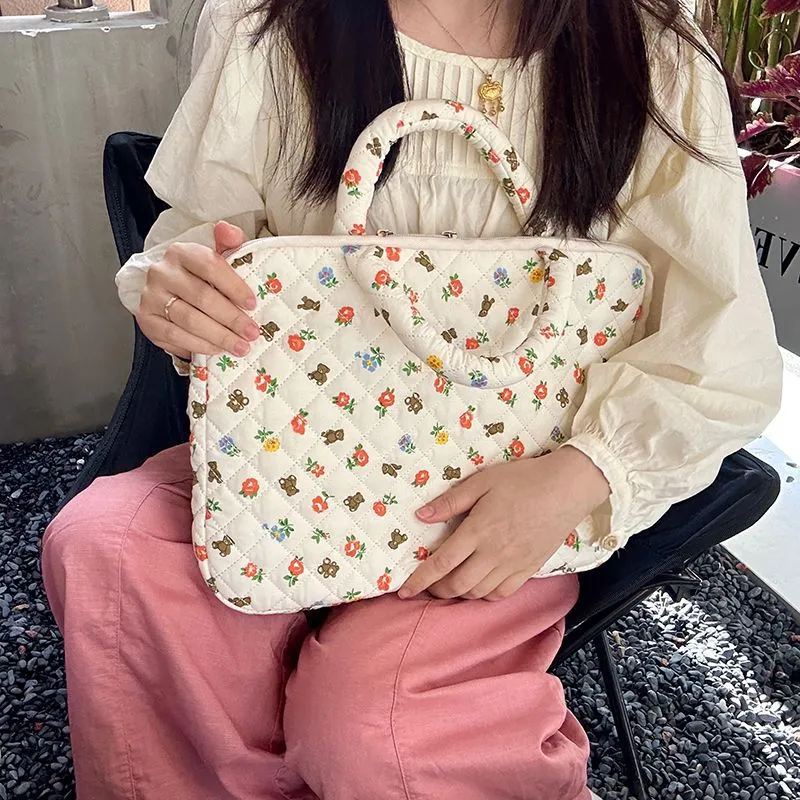 Quilted Cute Bear Red Floral iPad Bag, iPad Sleeve,Laptop Sleeve