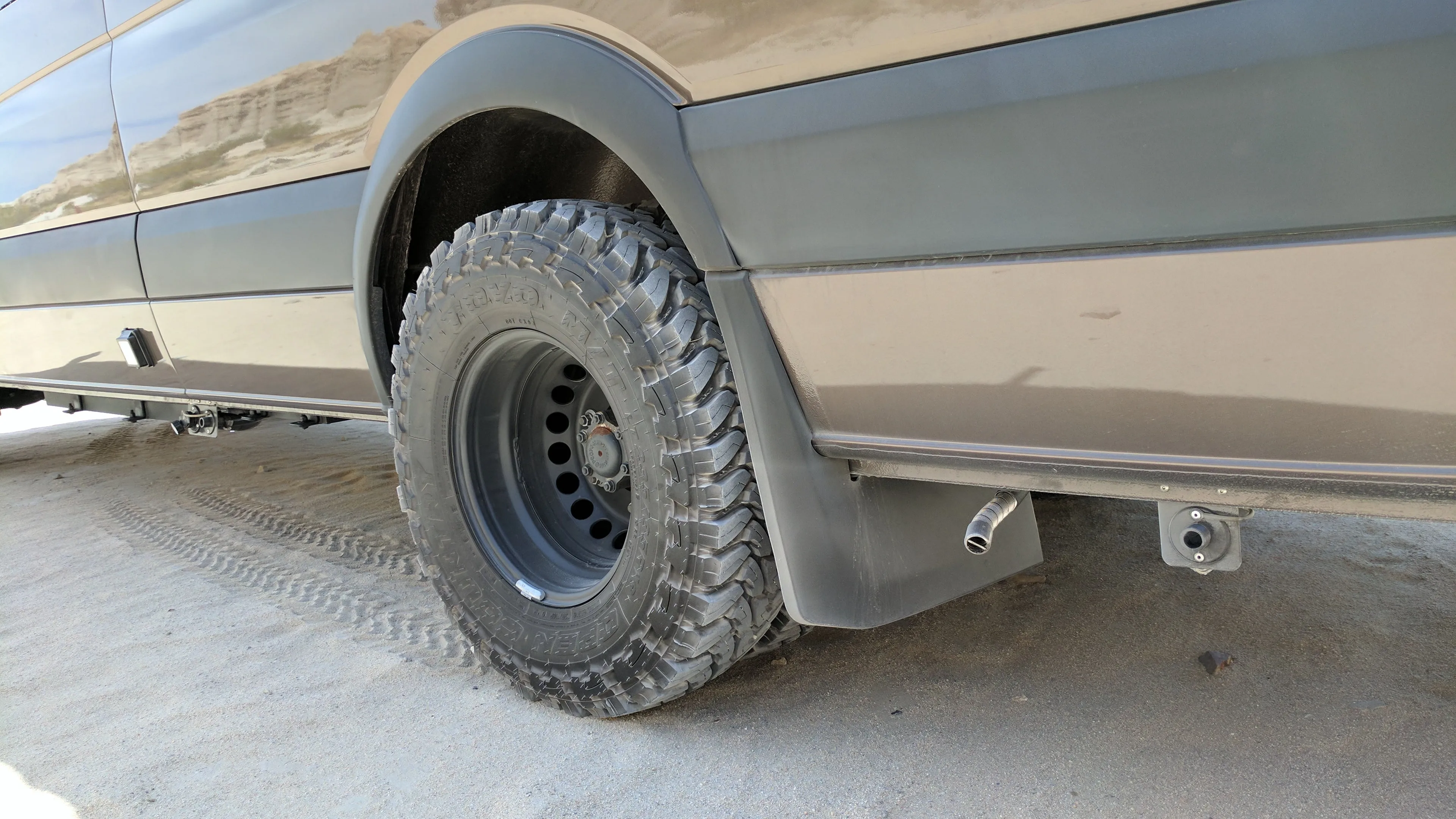 RB Touring Van - 170ex 3500 4x4