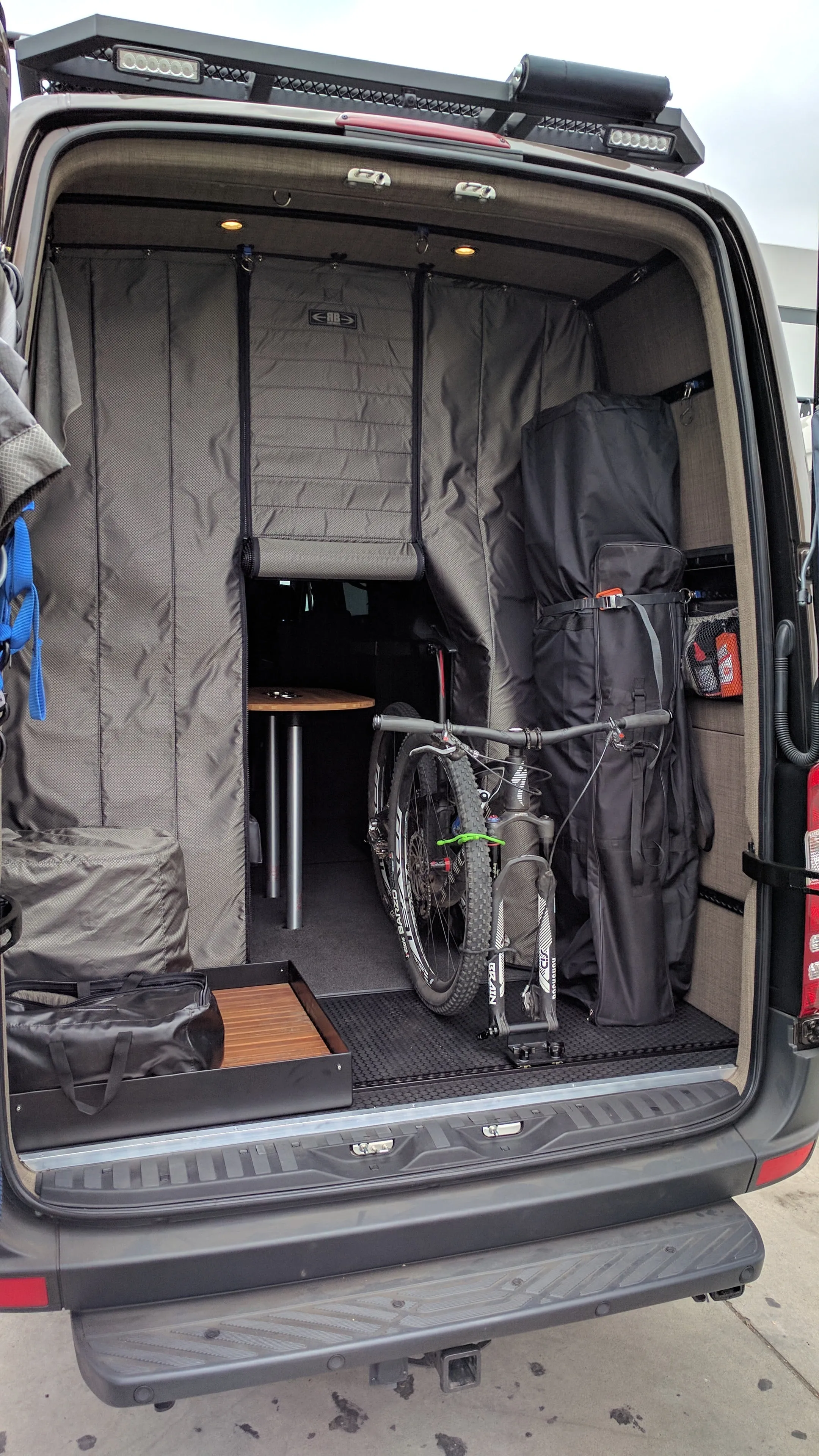 RB Touring Van - 170ex 3500 4x4