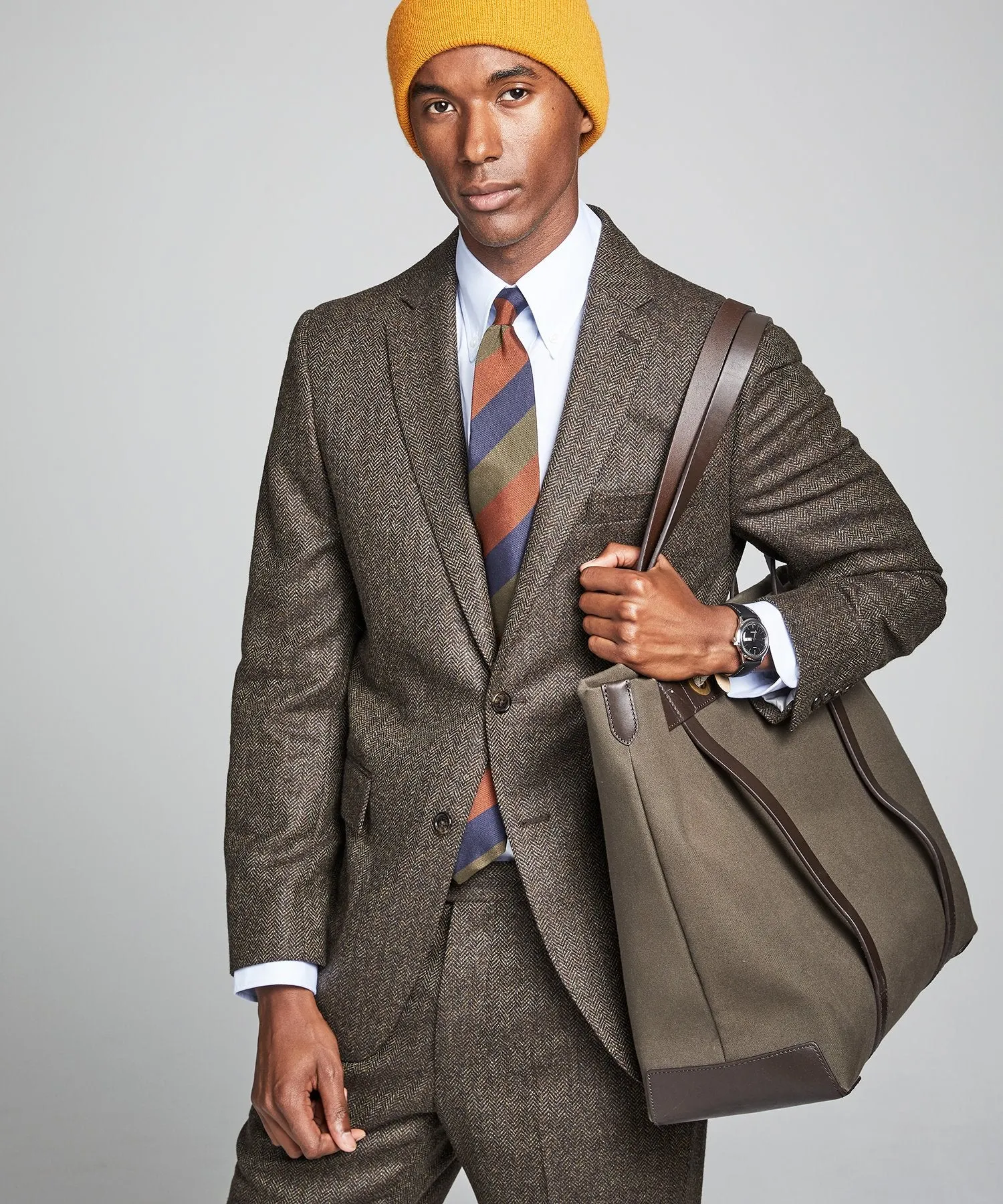 Wool Cashmere Herringbone Sutton Suit Jacket in Olive